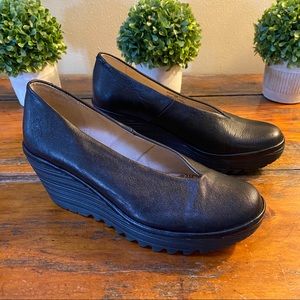 Fly London Yaz Wedge